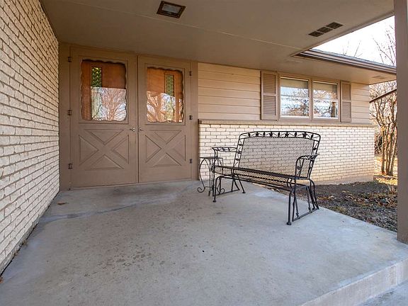2nd image of 4635 Pepper Dr