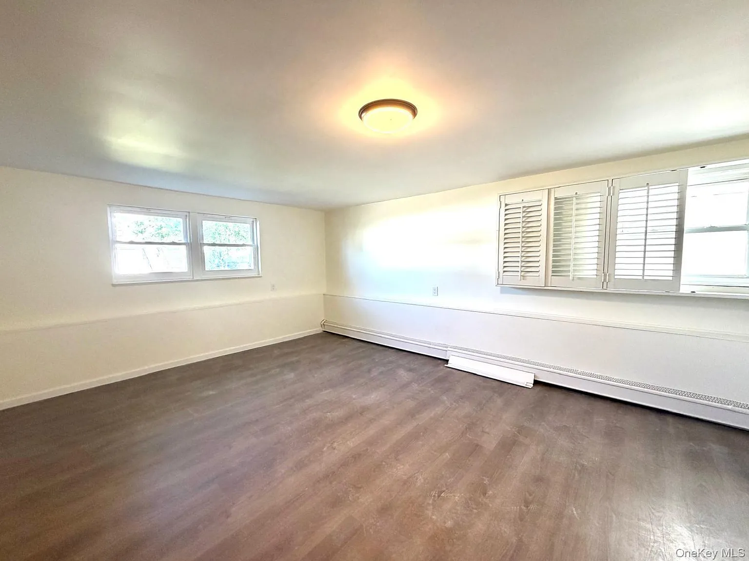 3 bed, 1.0 bath, 2815 sqft, $3,600 — Photo 2
