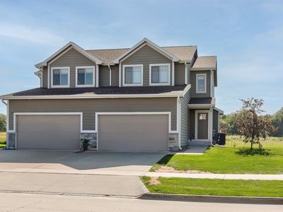 2017 NE Heritage Dr, Grimes, IA, 50111
