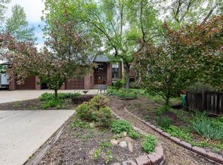 1074 Timber Hollow Dr, Dickinson, ND 58601