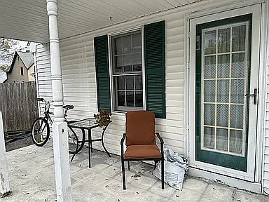 Agate Ave — Photo 2