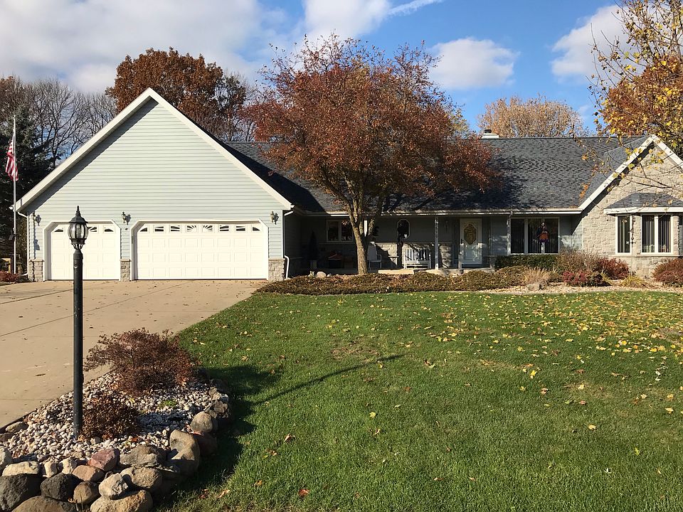 1st image of 1610 Country Club Ln