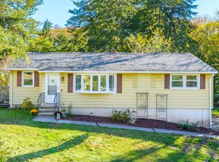 11 Ivy Ln, Wolcott, CT 06716
