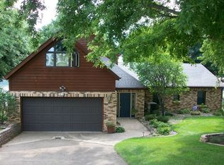 2810 Breezy Heights Drive, Wahpeton, IA 51351