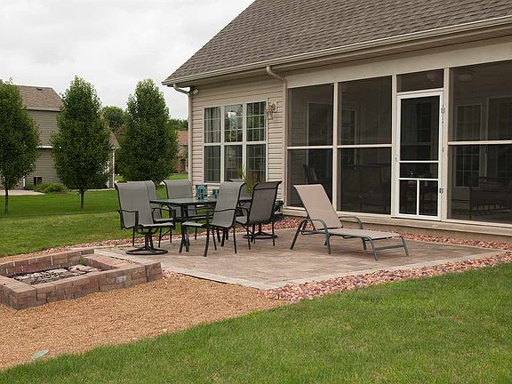 5th image of 2266 Natalie Ln