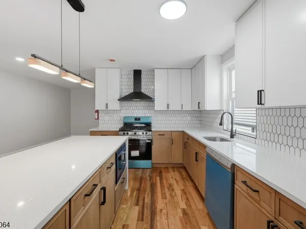 134 Shepard Ave, East Orange City, NJ 07018