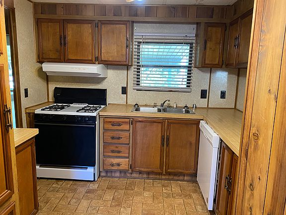 4th image of 2960 Highway 79 N #79