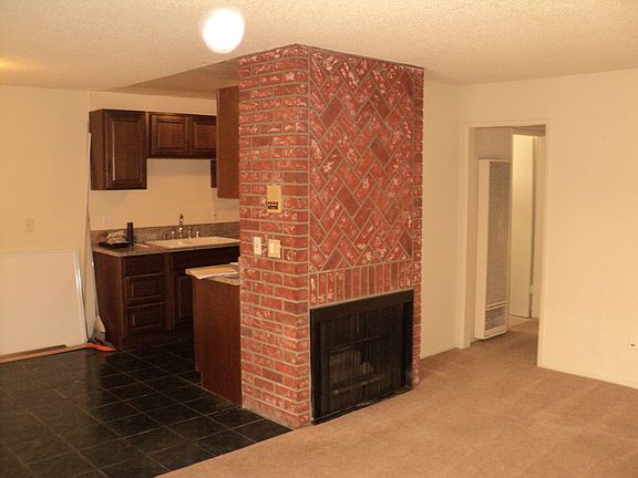 5th image of 9054 Willis Ave Unit 5