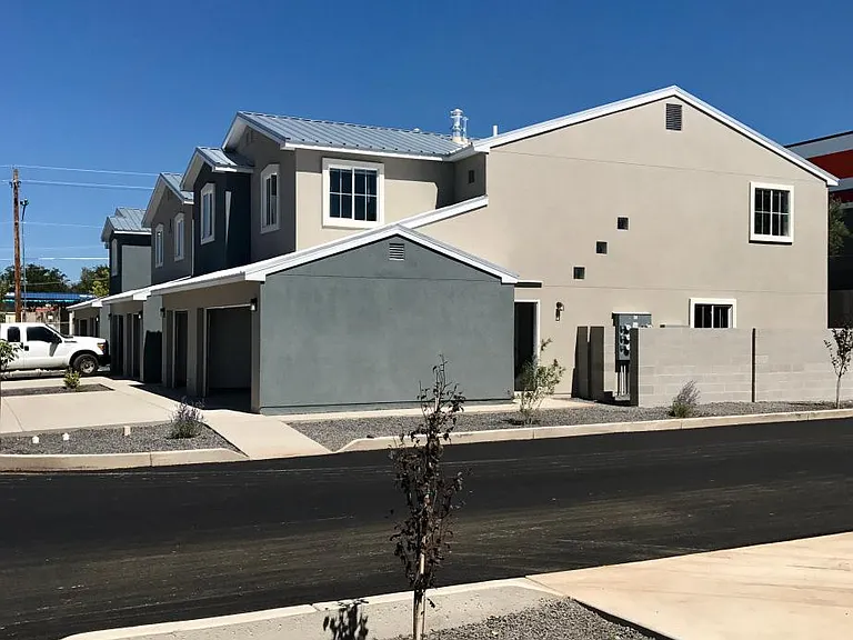 12844 Lomas Blvd NE — Photo 2