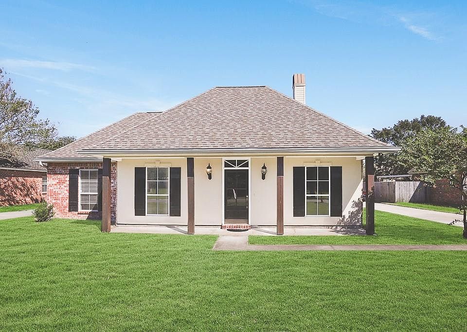 1st image of 39424 Bayridge Dr
