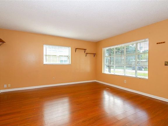 2nd image of 505 W 131st Ave