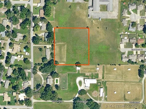 E Ida Ave, Sallisaw, OK 74955