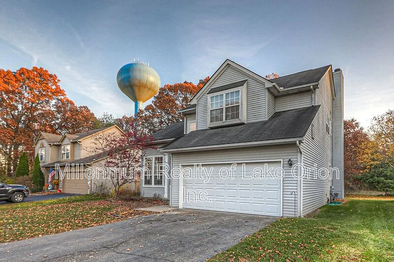 3 bed, 2.5 bath, 1960 sqft, $2,595 — Photo 3
