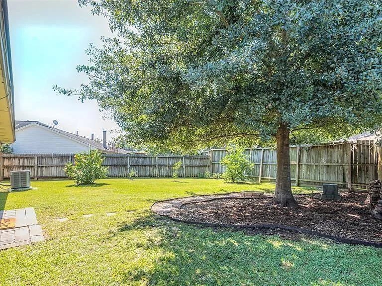 1623 Jo Ann Ln — Photo 21