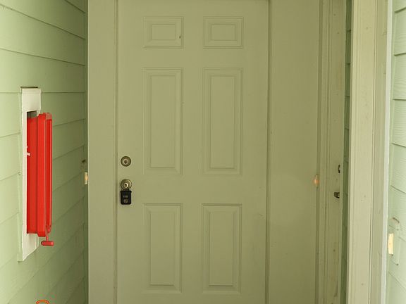 4th image of 213 Larkin Pl Unit 104