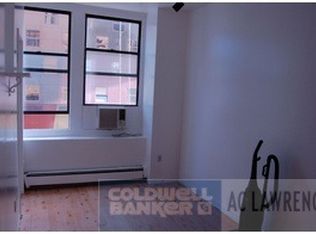 303 W 42nd St APT 802, New York, NY 10036