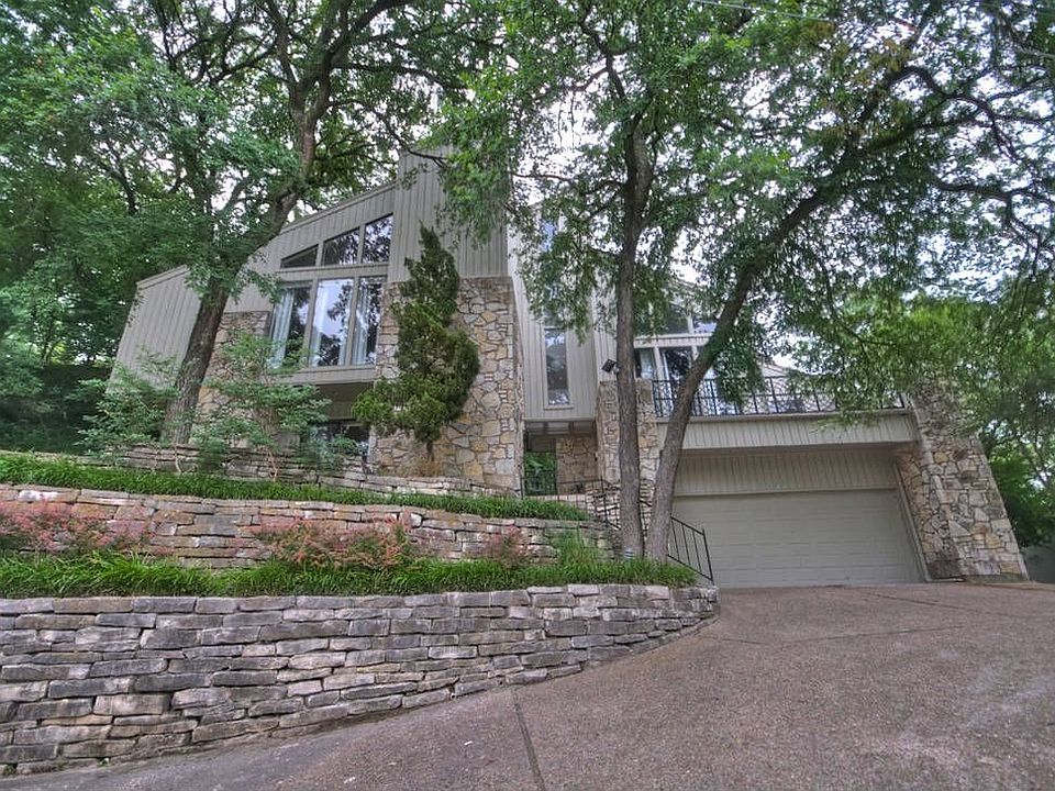 1st image of 3851 Bellaire Dr S