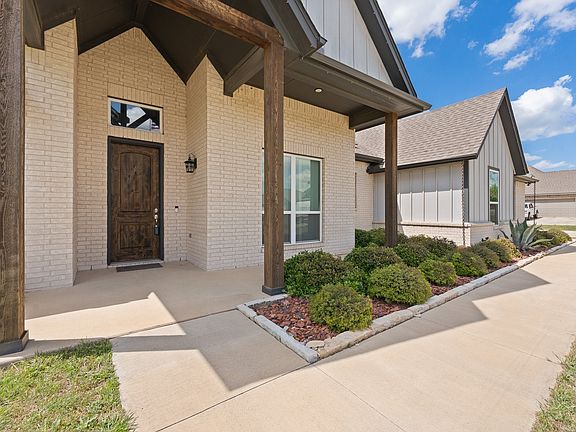 4th image of 1001 Resolute Rd