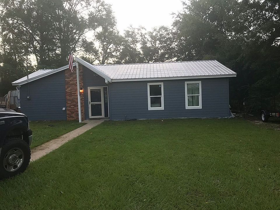2nd image of 607 NE 3rd St