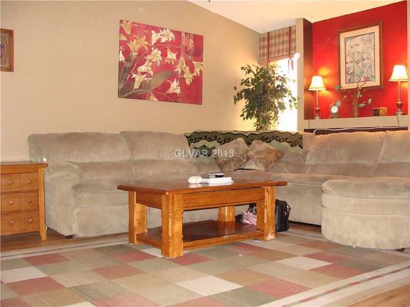 5th image of 624 Jonathan Glen Way