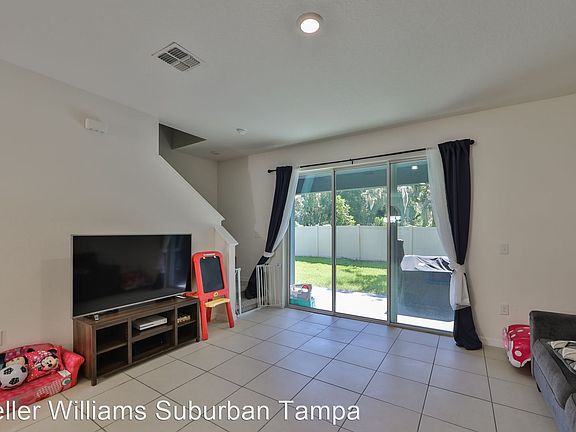 5th image of 3229 Pleasant Willow Ct
