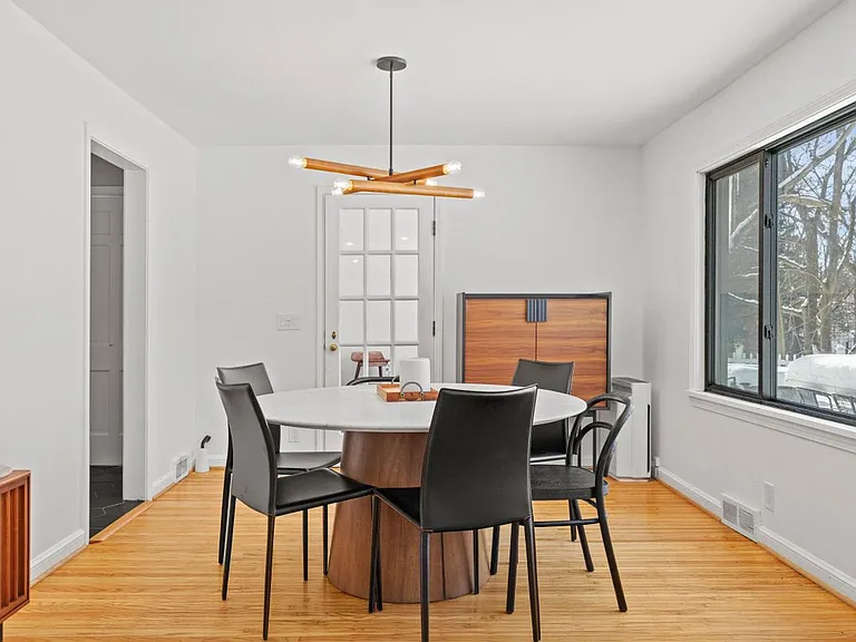 25 Brookwood Rd #HOUSE — Photo 12