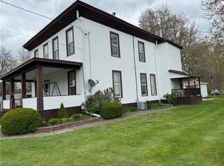 75 Chestnut St, Geneva, OH 44041