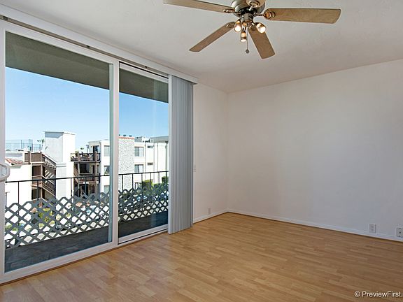 4th image of 4477 Mentone St Unit 205