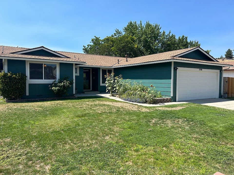 1st image of 2708 Pinewood Dr