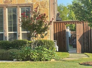 2105 Falcon Ridge Dr, Mansfield, TX 76063