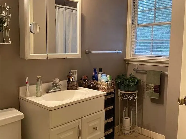3155 Lakeshore Dr — Photo 8