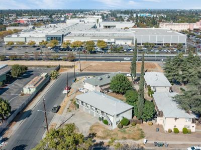1903 E Simpson Ave, Fresno, CA, 93703