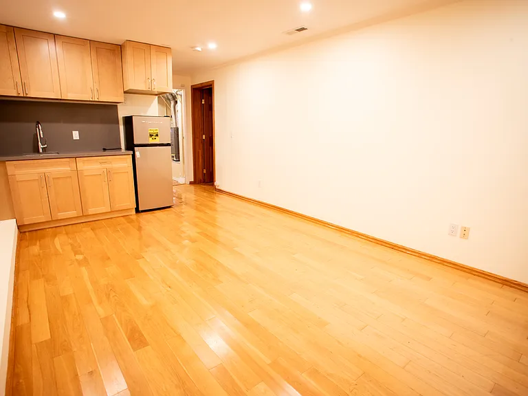 Palisades Dr — Photo 8