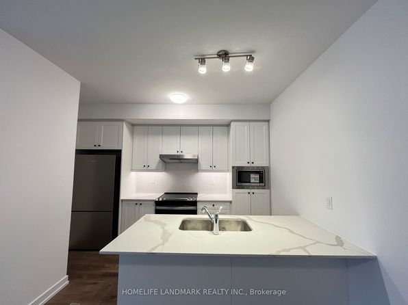 5 Bancroft Ln N #318, Richmond Hill, ON L4E 1M1