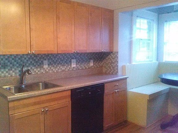 kitchen eat in