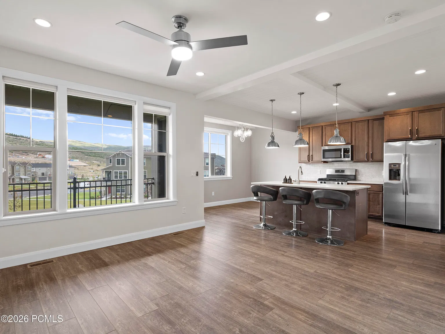 Studio, 3.5 bath, 2329 sqft, $4,100 — Photo 3