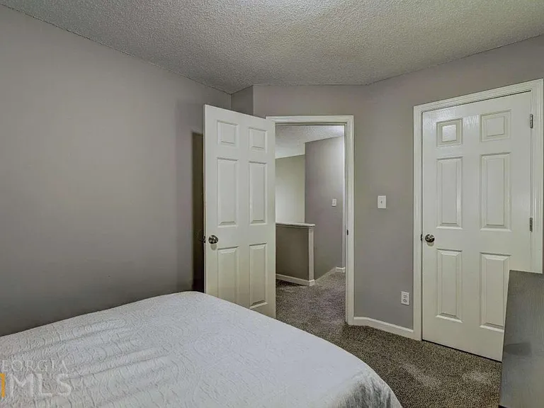 7271 Crestside Dr — Photo 18