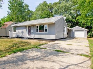992 Allen Ave, Muskegon, MI