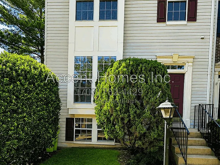 6514 Osprey Point Ln — Photo 1