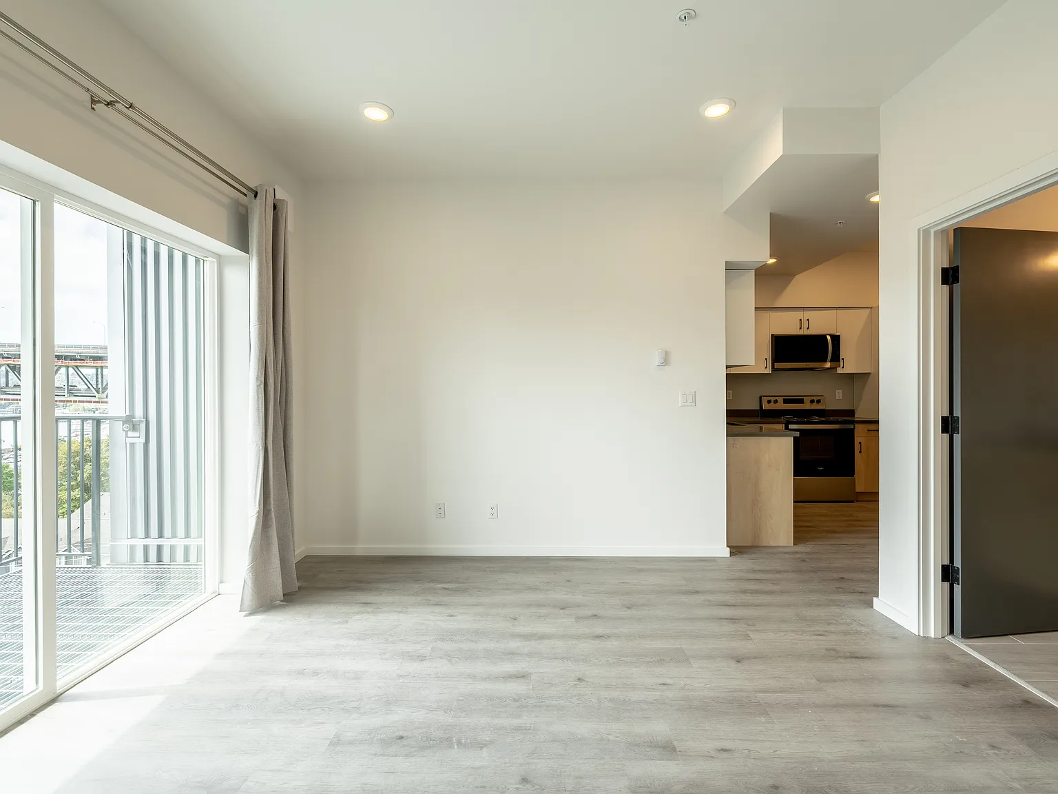 Valhalla Apartments — Photo 4