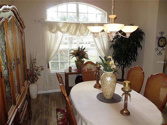 4th image of 332 Winghurst Blvd