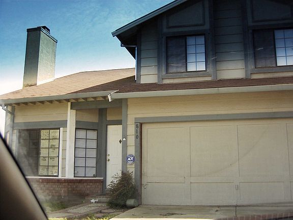 2nd image of 810 Turnstone Dr