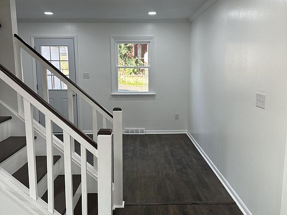 4th image of 741 Rockland St #1