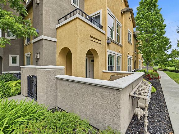 4th image of 1717 Vessona Cir #1717