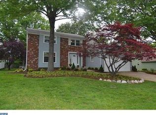 230 Hadleigh Dr, Cherry Hill, NJ 08003