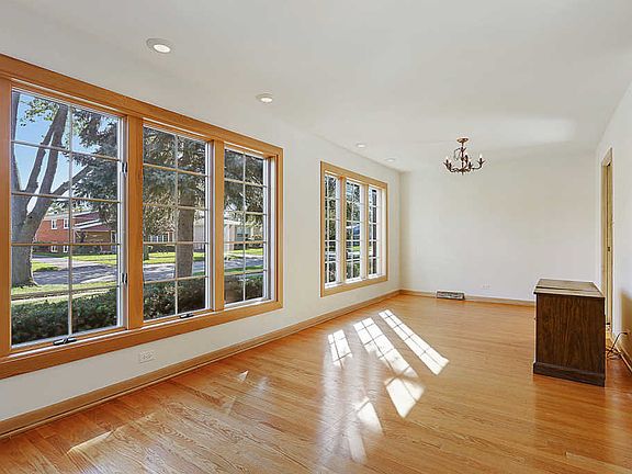 4th image of 10708 S Kolmar Ave