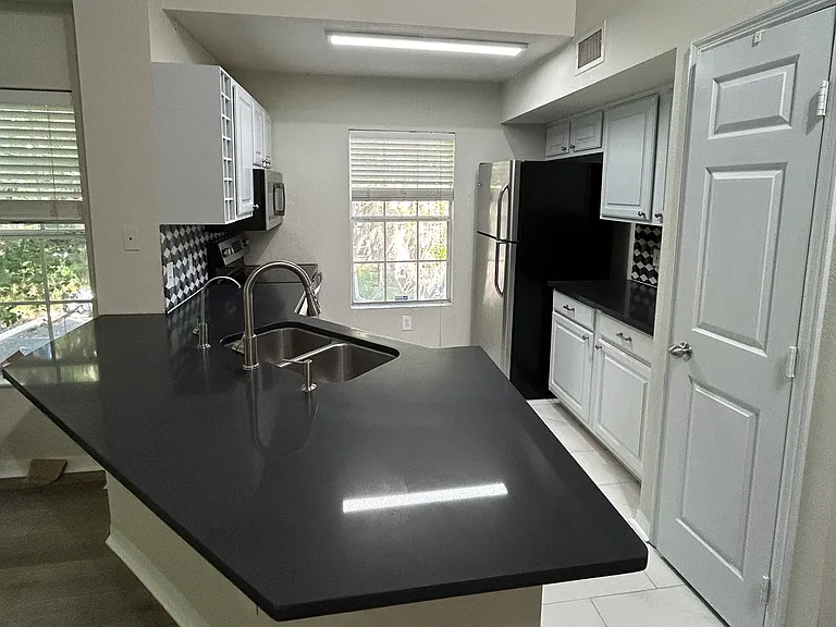 13703 Richmond Park Dr N #2206 — Photo 2