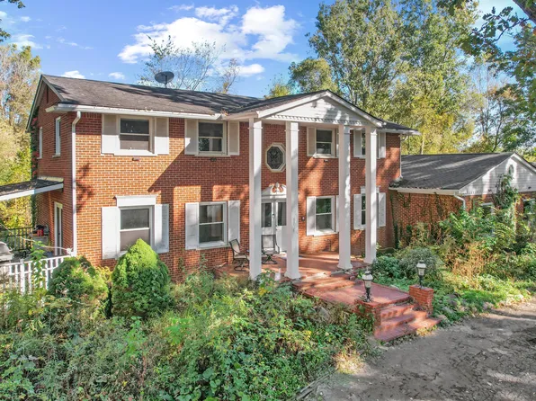 48000 Eight Mile Rd, Northville, MI 48167