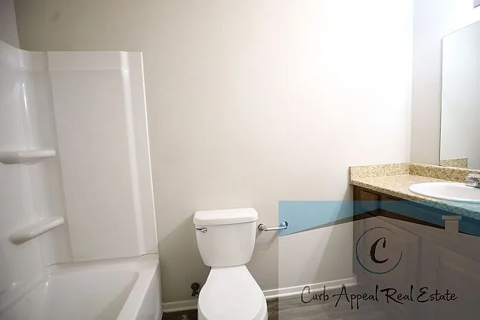 3829 Churchill Dr — Photo 11