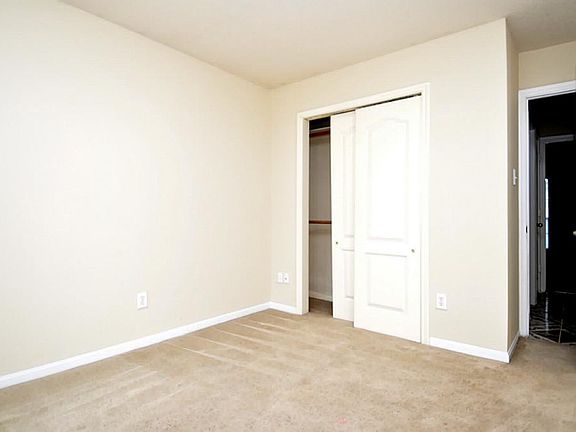 4th image of 17007 Gleneviss Dr